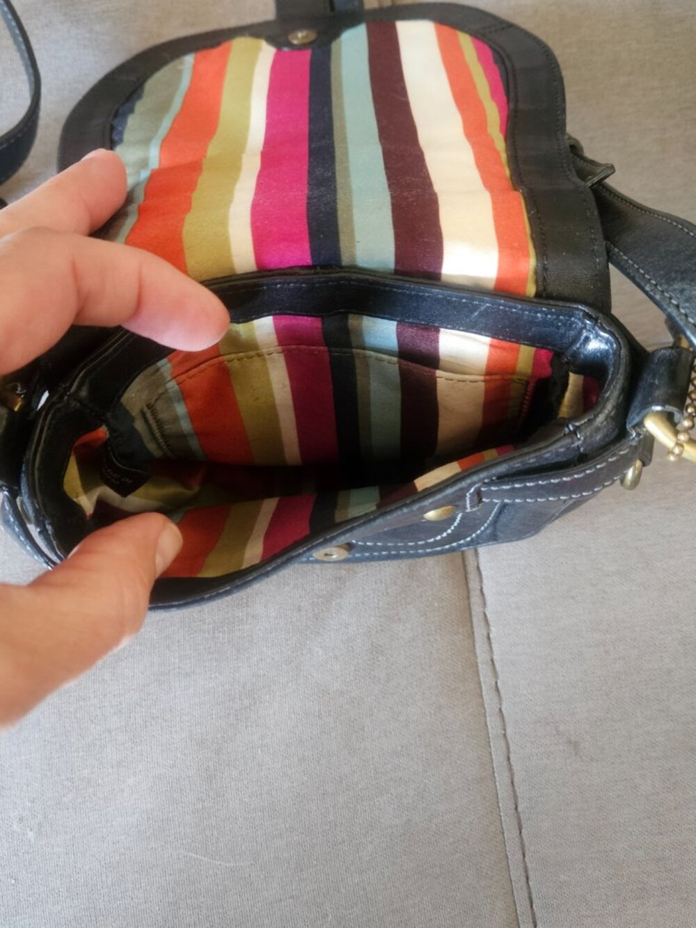 COACH BLACK GARCIA LEGACY VINTAGE SADDLE BAG - Picture 6 of 7